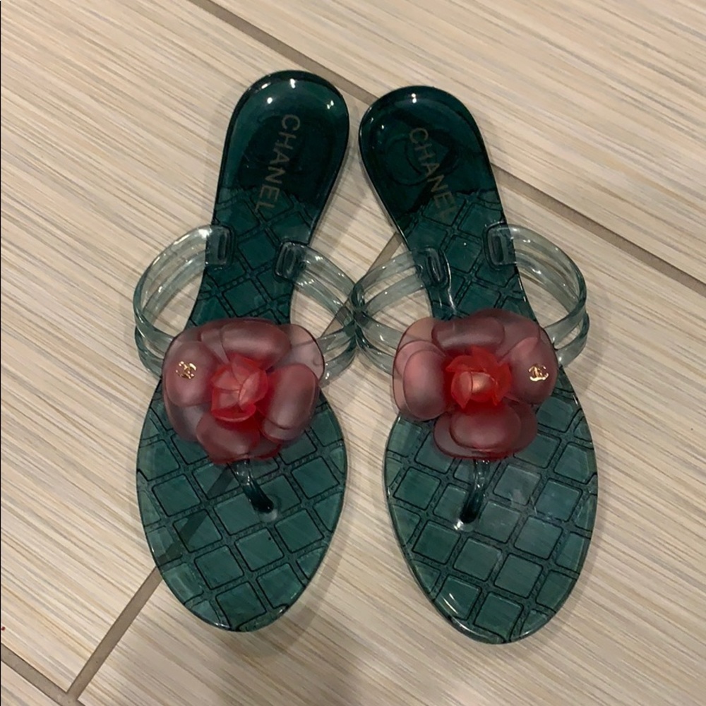 Designer jelly pool sandals size 8.5 blue and pink- willing to trade